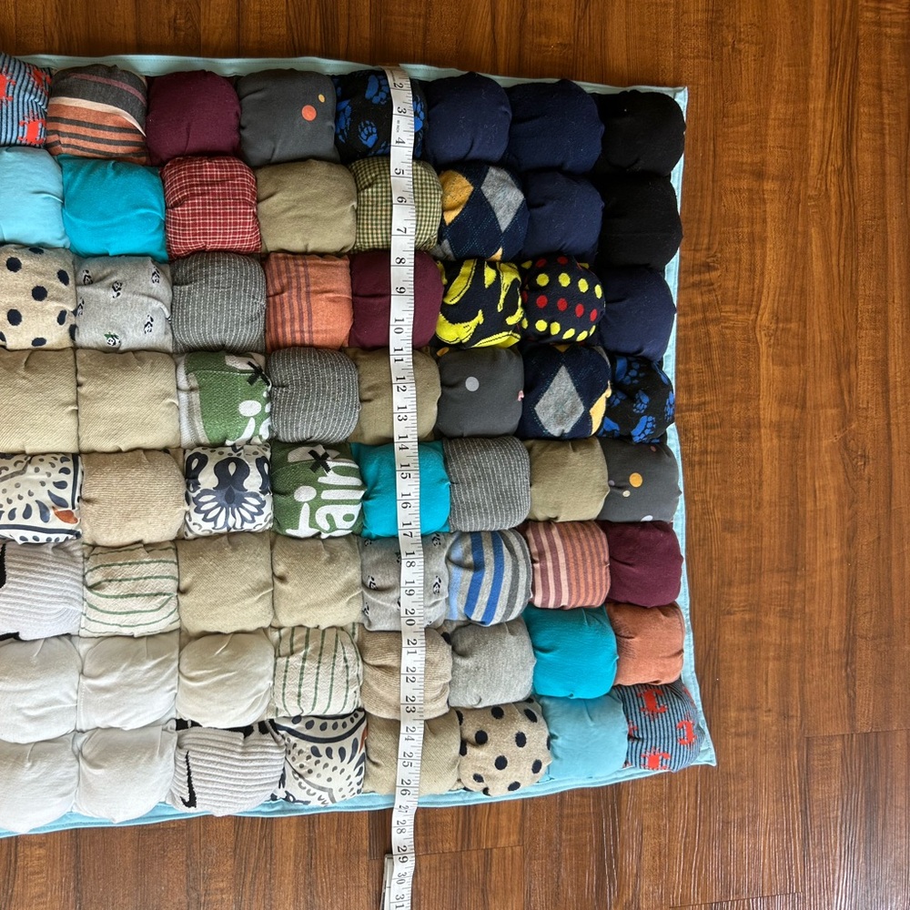 Handmade Puff Quilt - Picture 5 of 6